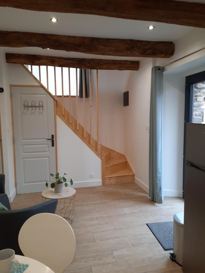 A La Memoire De Merlin & Spa Saint-Malon-sur-Mel Bagian luar foto